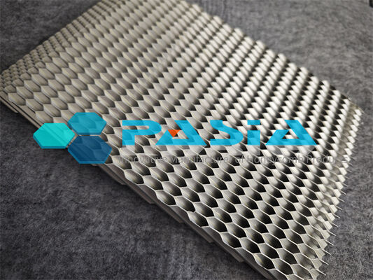 China ISO 9001 Certified Aluminum Honeycomb Energy Absorber with Custom Pre Cut Dimensions and Expanded Cell Size for 4 Pin Support Fitment in Crash Dummies leverancier