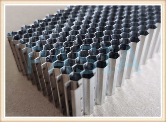 High Strength Anti-crush Lightweight Aluminum Honeycomb Core Crash Cushion leverancier