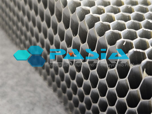 Voorafgebroken Custom Aluminium Honeycomb Impact Attenuator voor de verkeersveiligheid leverancier