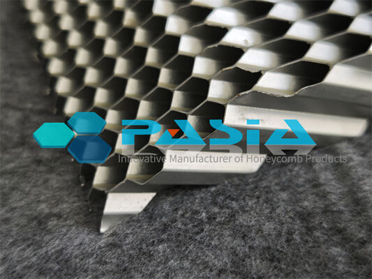 High Specific Surface Area Angled Aluminum Honeycomb Core For Air Purification leverancier
