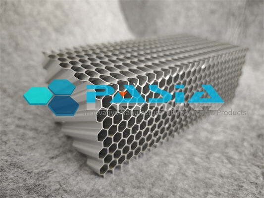 Auxetic Re-entrant Columnar Honeycomb Energy Absorber with Compression Torsion Coupling Mode and 3.2 Times SEA Increase under High Speed Impact leverancier