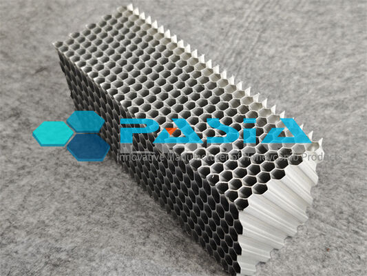 Corrosion Resistant Chromate‑coated Aluminum Honeycomb Energy Absorber Pad in 1250×1250mm Size for Railway Vehicle Buffering with Stable Plateau Stress Characteristics. leverancier