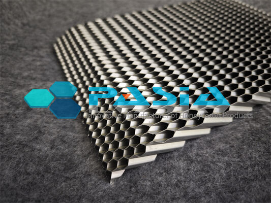 5052 Aluminum Honeycomb Energy Absorber with Gradient Thickness Cell Walls for Low-velocity Impact leverancier